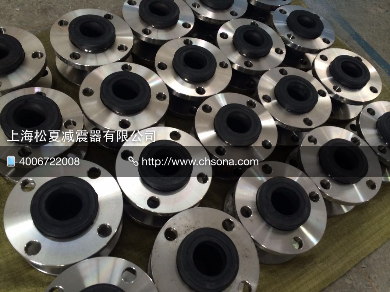 成都通用時(shí)代項(xiàng)目消費(fèi)管道用松夏橡膠接頭 成都通用時(shí)代項(xiàng)目消費(fèi)管道用松夏橡膠接頭發(fā)貨圖片2